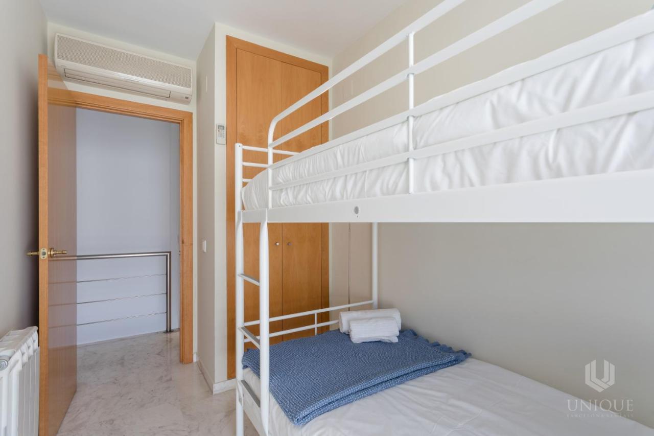 Unique Rentals - Stylish seafront duplex Barcelone Extérieur photo